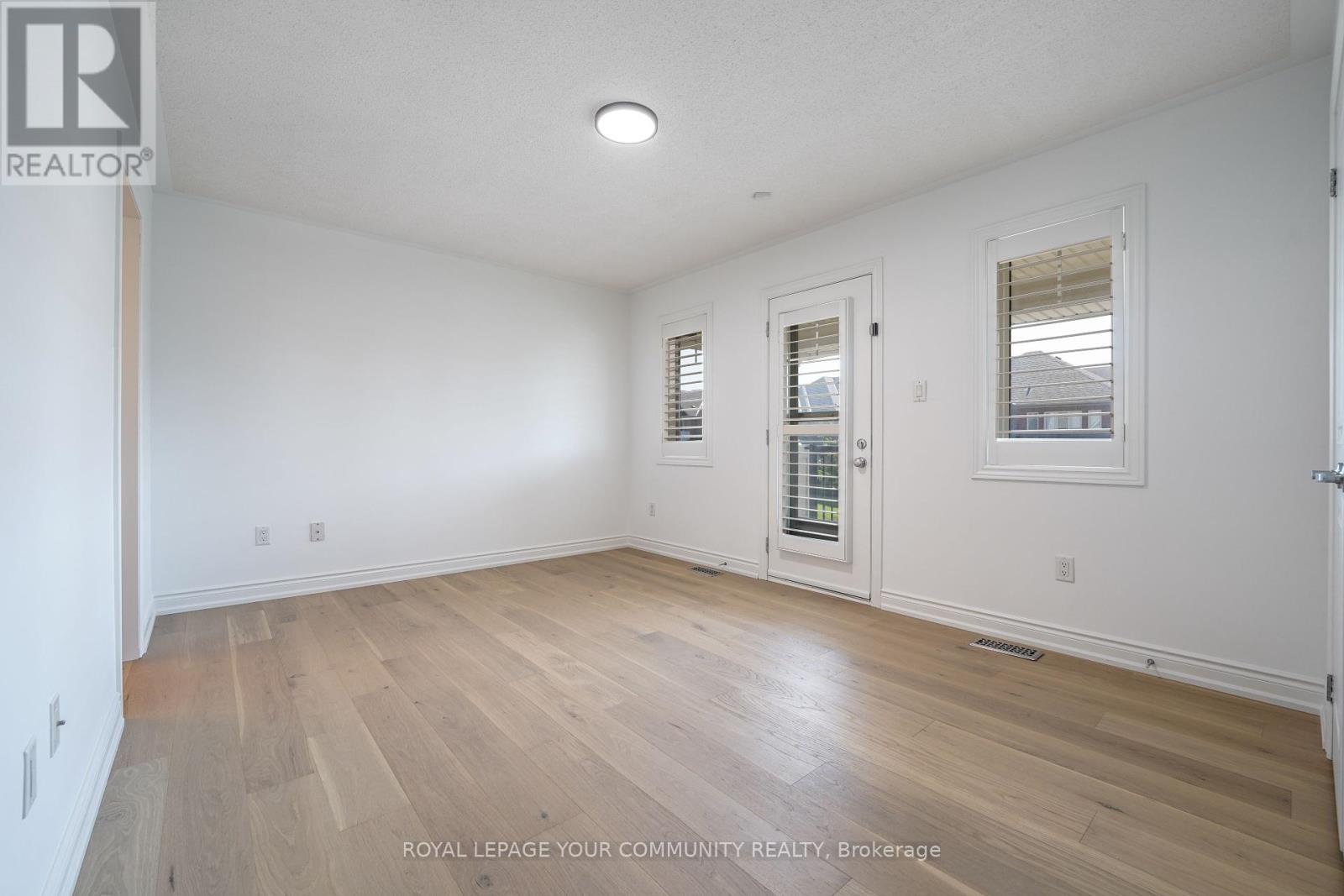 4 Dairy Avenue, Richmond Hill, Ontario  L4E 4X5 - Photo 32 - N12405297