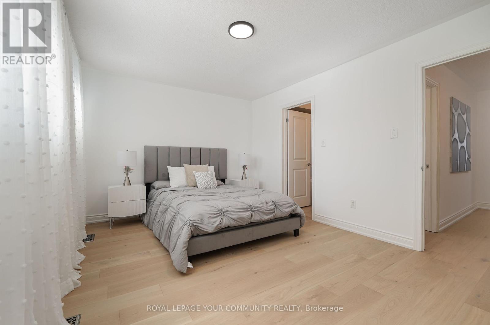 4 Dairy Avenue, Richmond Hill, Ontario  L4E 4X5 - Photo 35 - N12405297