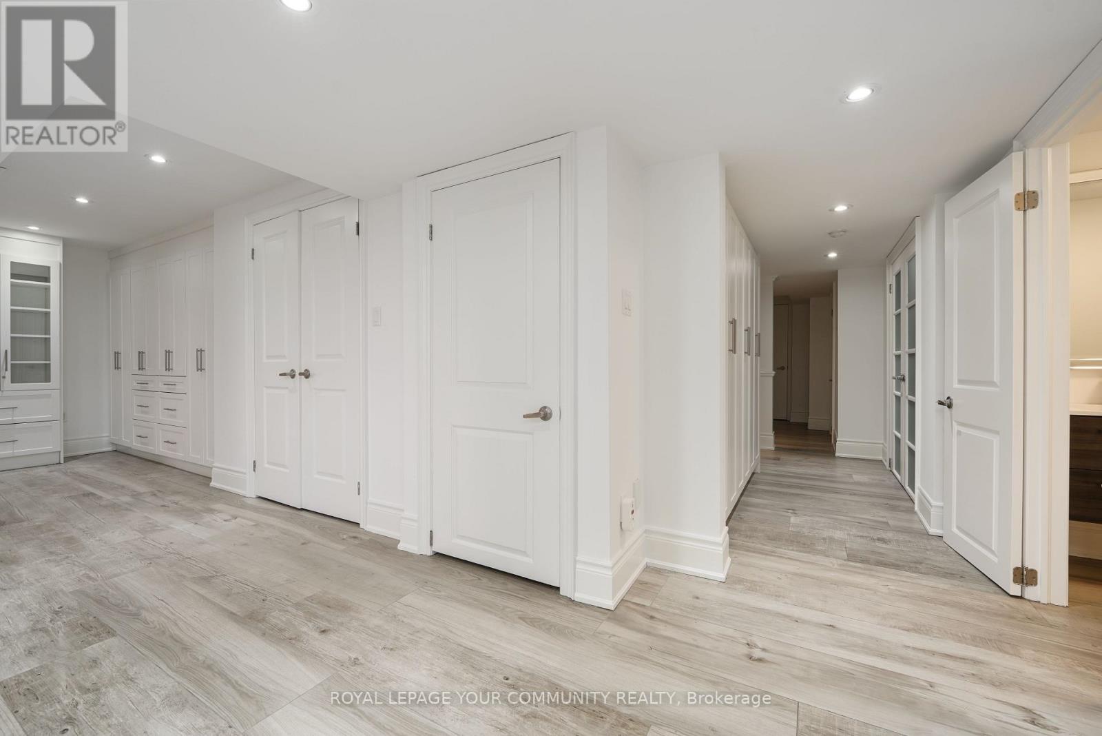 4 Dairy Avenue, Richmond Hill, Ontario  L4E 4X5 - Photo 37 - N12405297