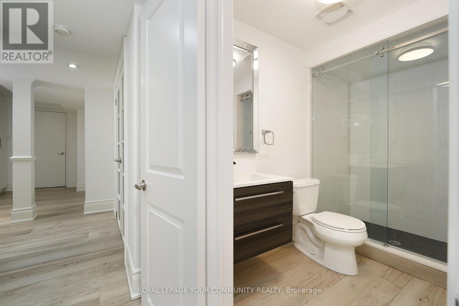4 Dairy Avenue, Richmond Hill, Ontario  L4E 4X5 - Photo 38 - N12405297