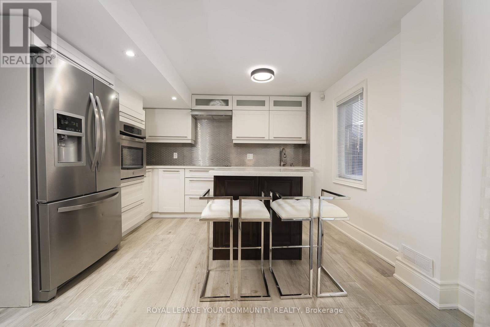 4 Dairy Avenue, Richmond Hill, Ontario  L4E 4X5 - Photo 40 - N12405297