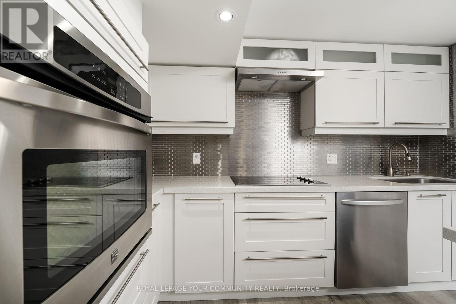 4 Dairy Avenue, Richmond Hill, Ontario  L4E 4X5 - Photo 41 - N12405297