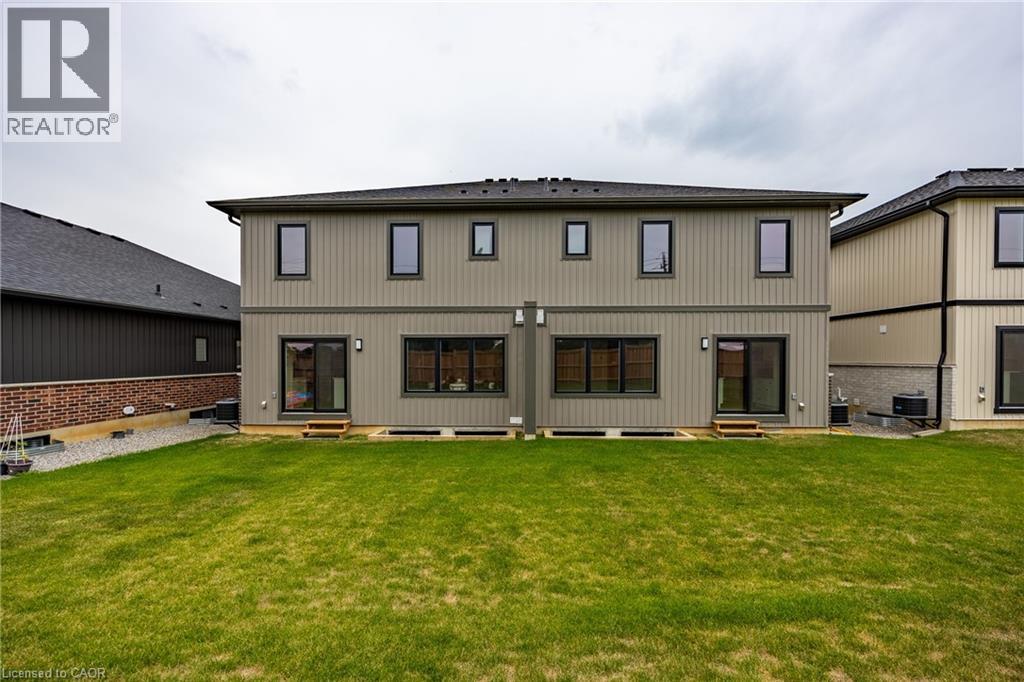 103 Amber Street, Waterford, Ontario  N0E 1Y0 - Photo 2 - 40768975