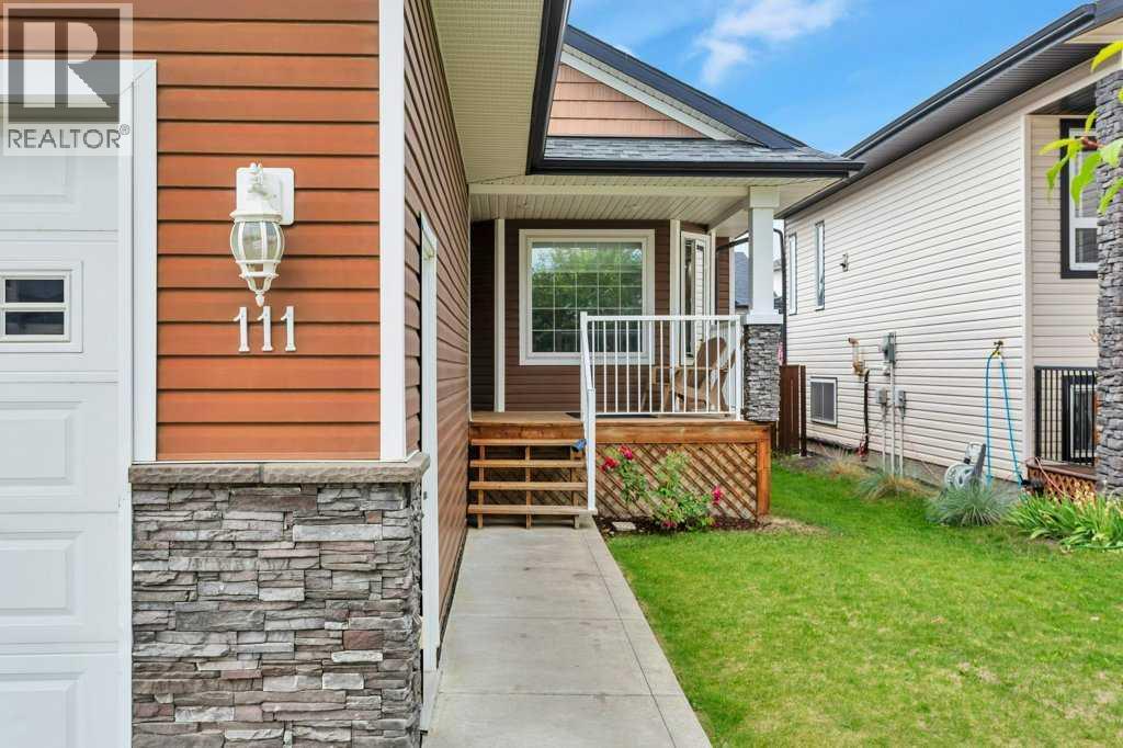 Property at 111 Vanson Close image 2