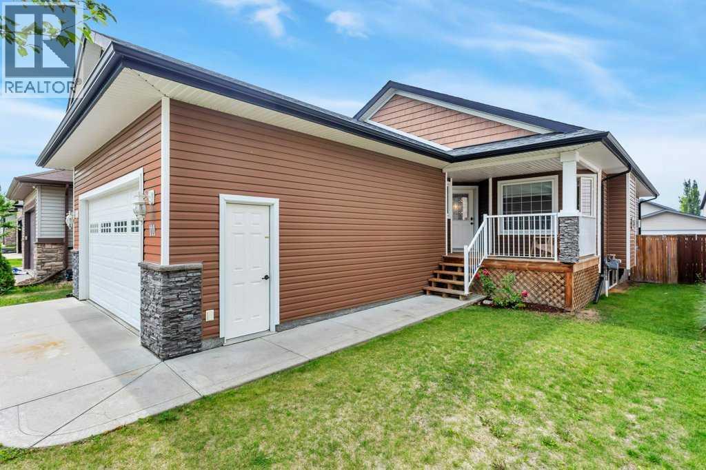 Property at 111 Vanson Close image 3