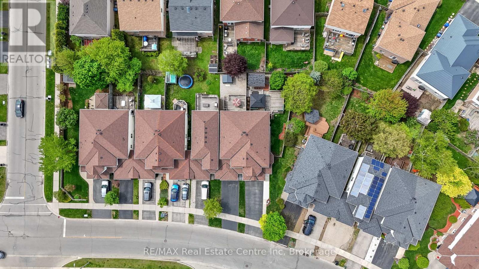 139 Gosling Gardens, Guelph, Ontario  N1G 5E6 - Photo 3 - X12405344