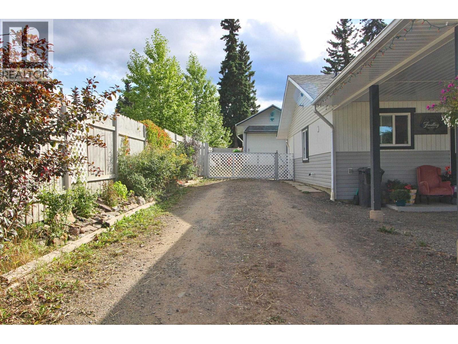 3040 Pearson Road, Houston, British Columbia  V0J 1Z0 - Photo 40 - R3047730