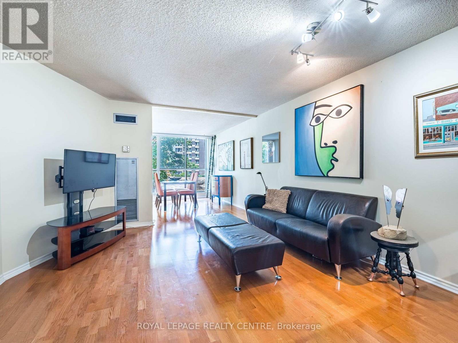 402 - 20 Southport Street, Toronto, Ontario  M6S 4Y8 - Photo 11 - W12405288