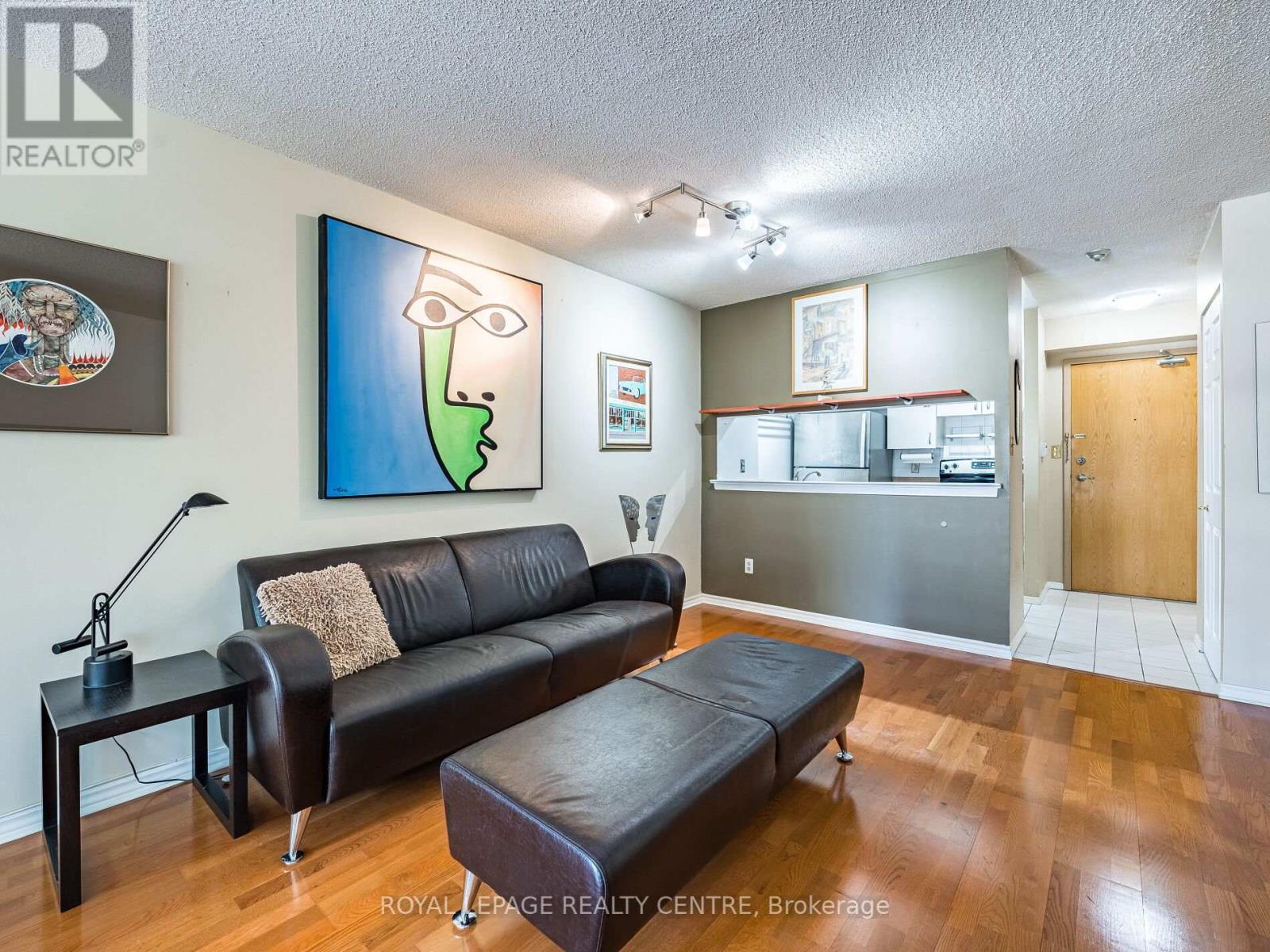 402 - 20 Southport Street, Toronto, Ontario  M6S 4Y8 - Photo 13 - W12405288