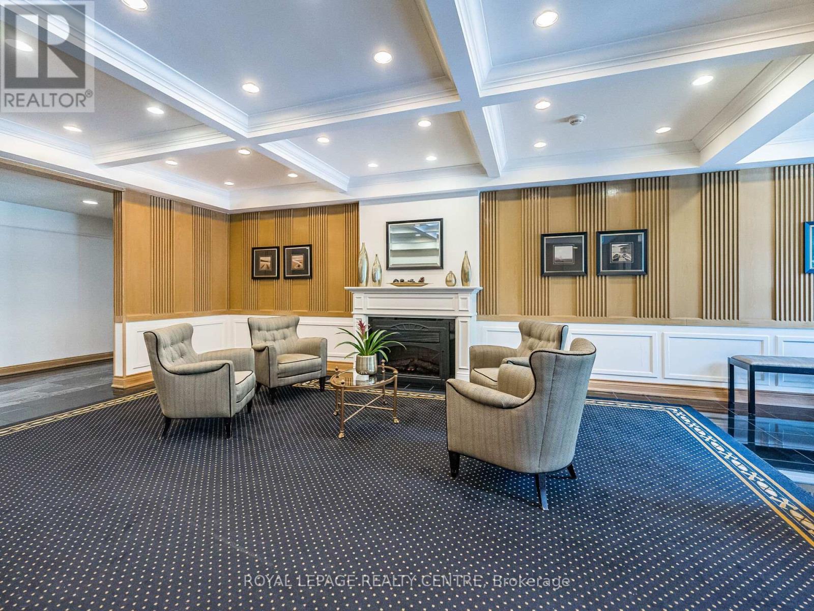 402 - 20 Southport Street, Toronto, Ontario  M6S 4Y8 - Photo 2 - W12405288