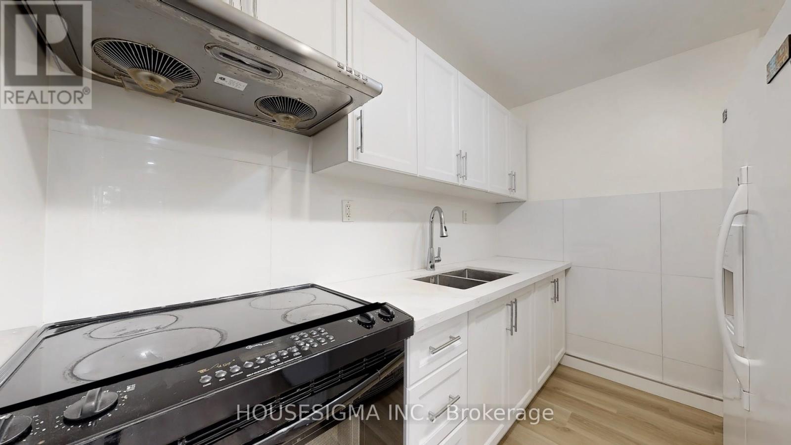1784 Jane Street, Toronto (Weston), Ontario  M9N 2T2 - Photo 26 - W12405320