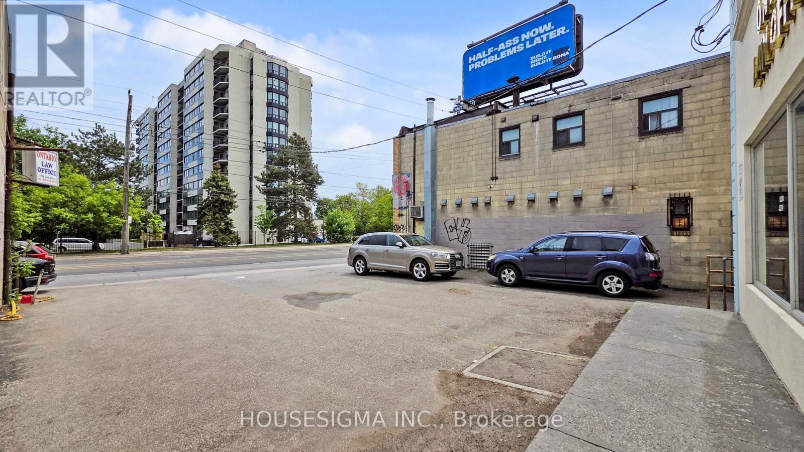 1784 Jane Street, Toronto (Weston), Ontario  M9N 2T2 - Photo 36 - W12405320