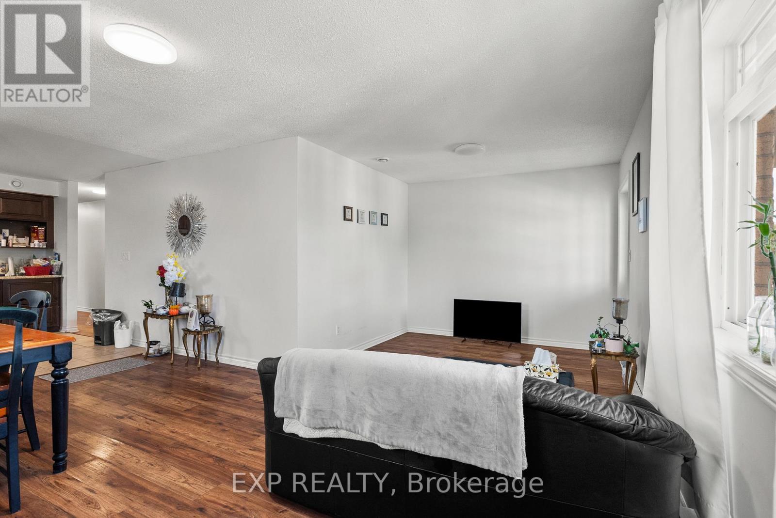 C - 52 Champagne Avenue S, Ottawa, Ontario  K1S 4P2 - Photo 14 - X12405333