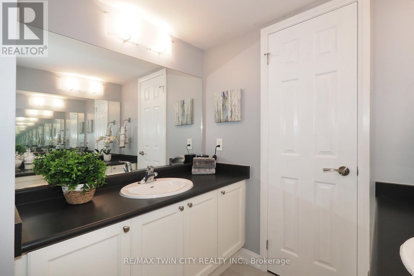 18 - 350 Fisher Mills Road, Cambridge, Ontario  N3C 0G8 - Photo 37 - X12405304