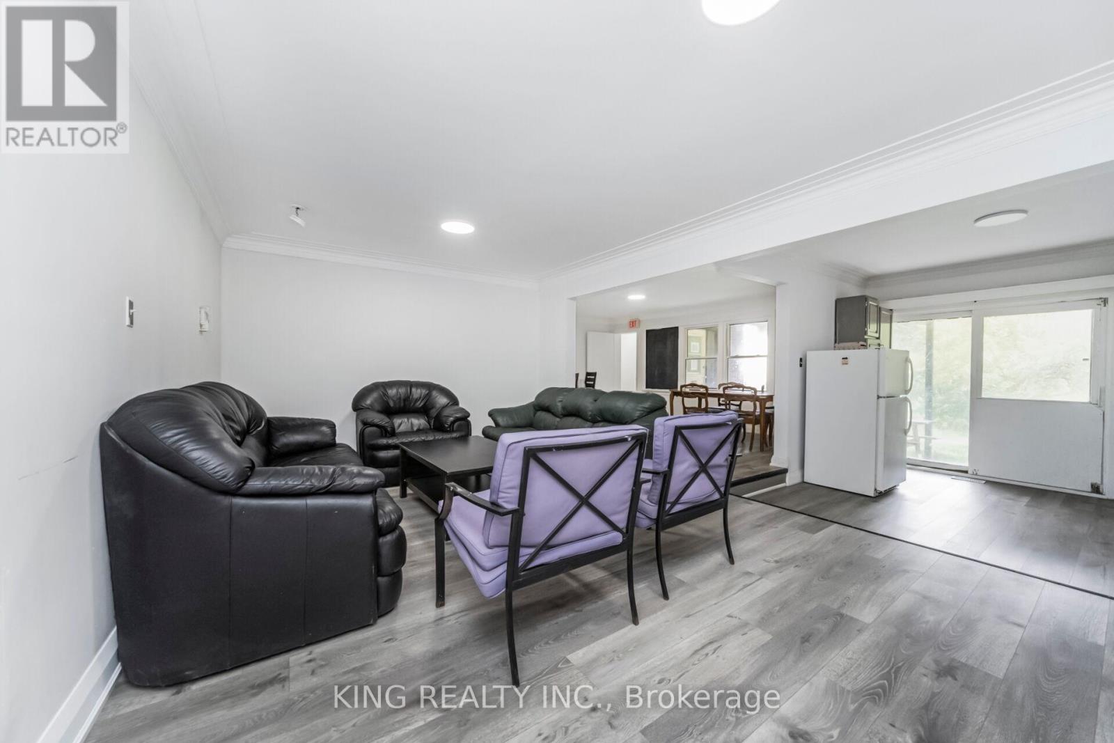 1097 Queens Boulevard, Kitchener, Ontario  N2M 1B9 - Photo 13 - X12405325