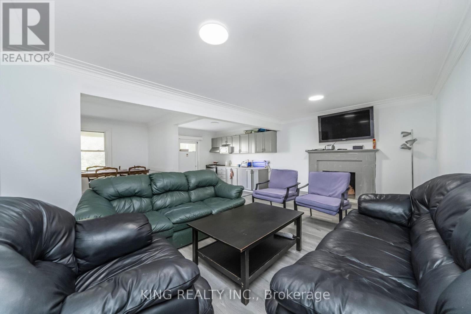 1097 Queens Boulevard, Kitchener, Ontario  N2M 1B9 - Photo 14 - X12405325