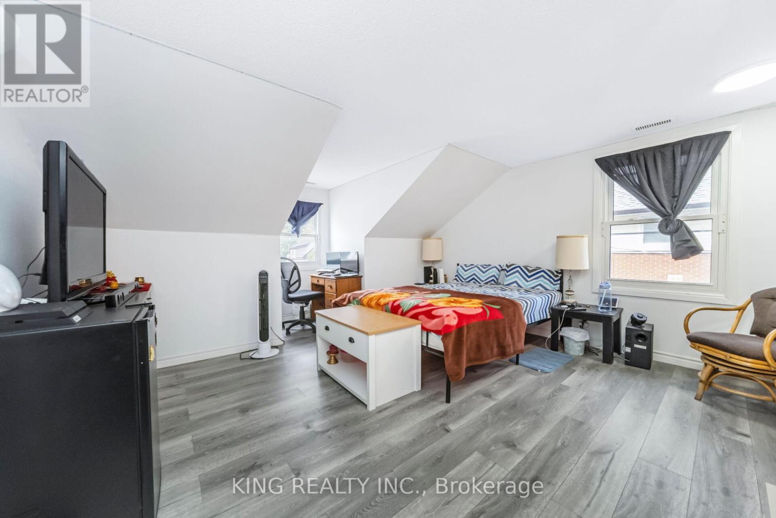 1097 Queens Boulevard, Kitchener, Ontario  N2M 1B9 - Photo 22 - X12405325