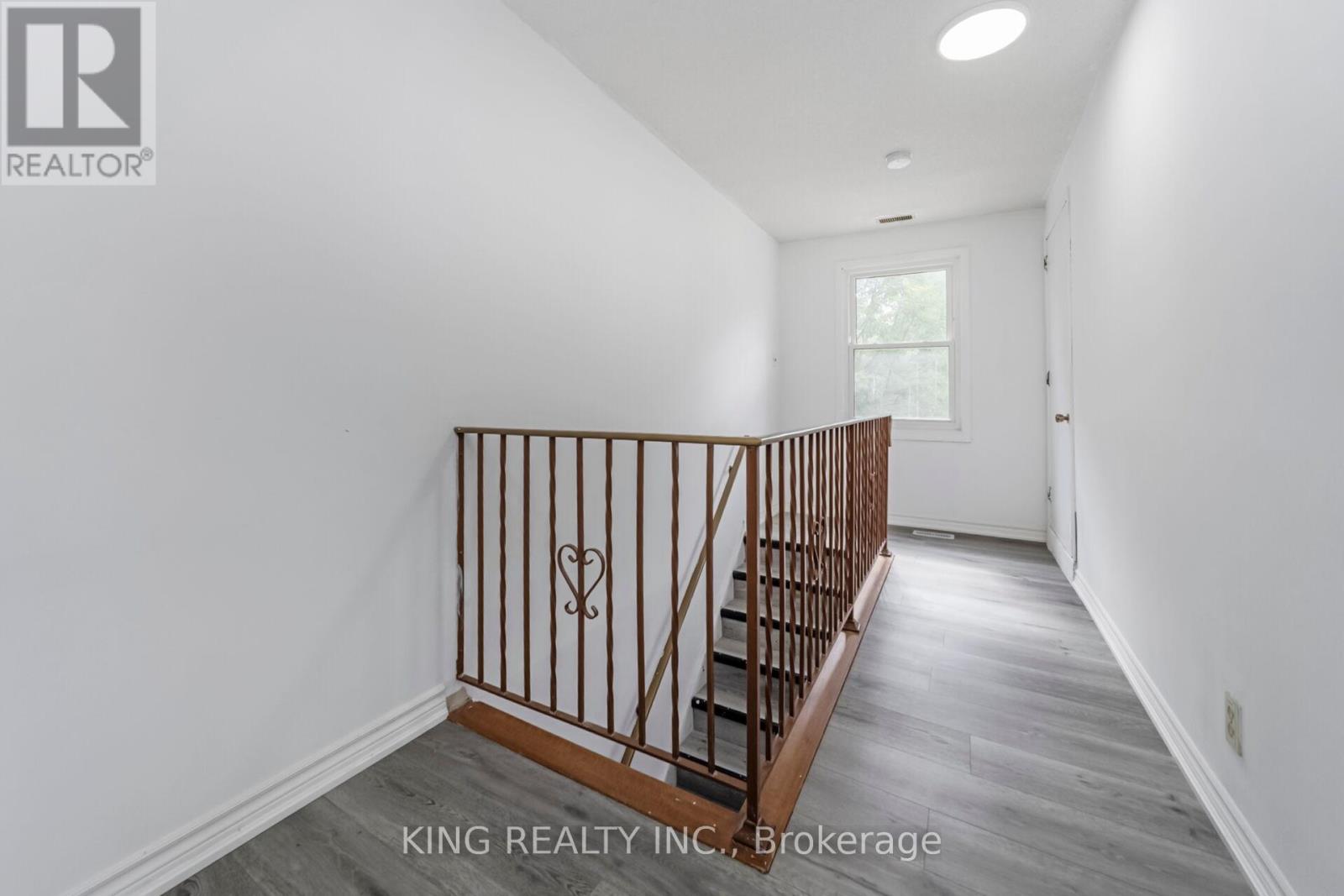 1097 Queens Boulevard, Kitchener, Ontario  N2M 1B9 - Photo 32 - X12405325