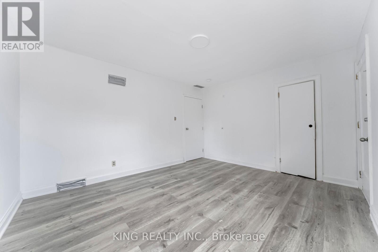 1097 Queens Boulevard, Kitchener, Ontario  N2M 1B9 - Photo 34 - X12405325