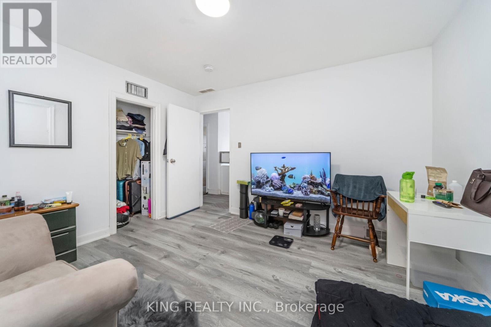 1097 Queens Boulevard, Kitchener, Ontario  N2M 1B9 - Photo 36 - X12405325