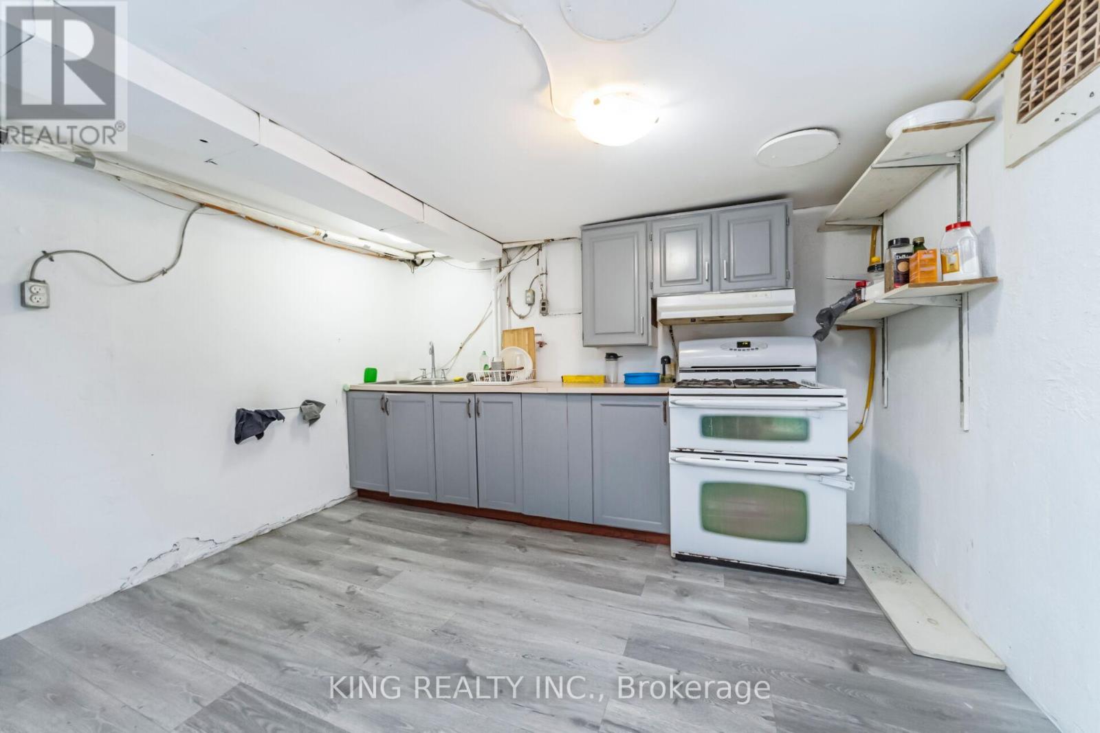 1097 Queens Boulevard, Kitchener, Ontario  N2M 1B9 - Photo 43 - X12405325
