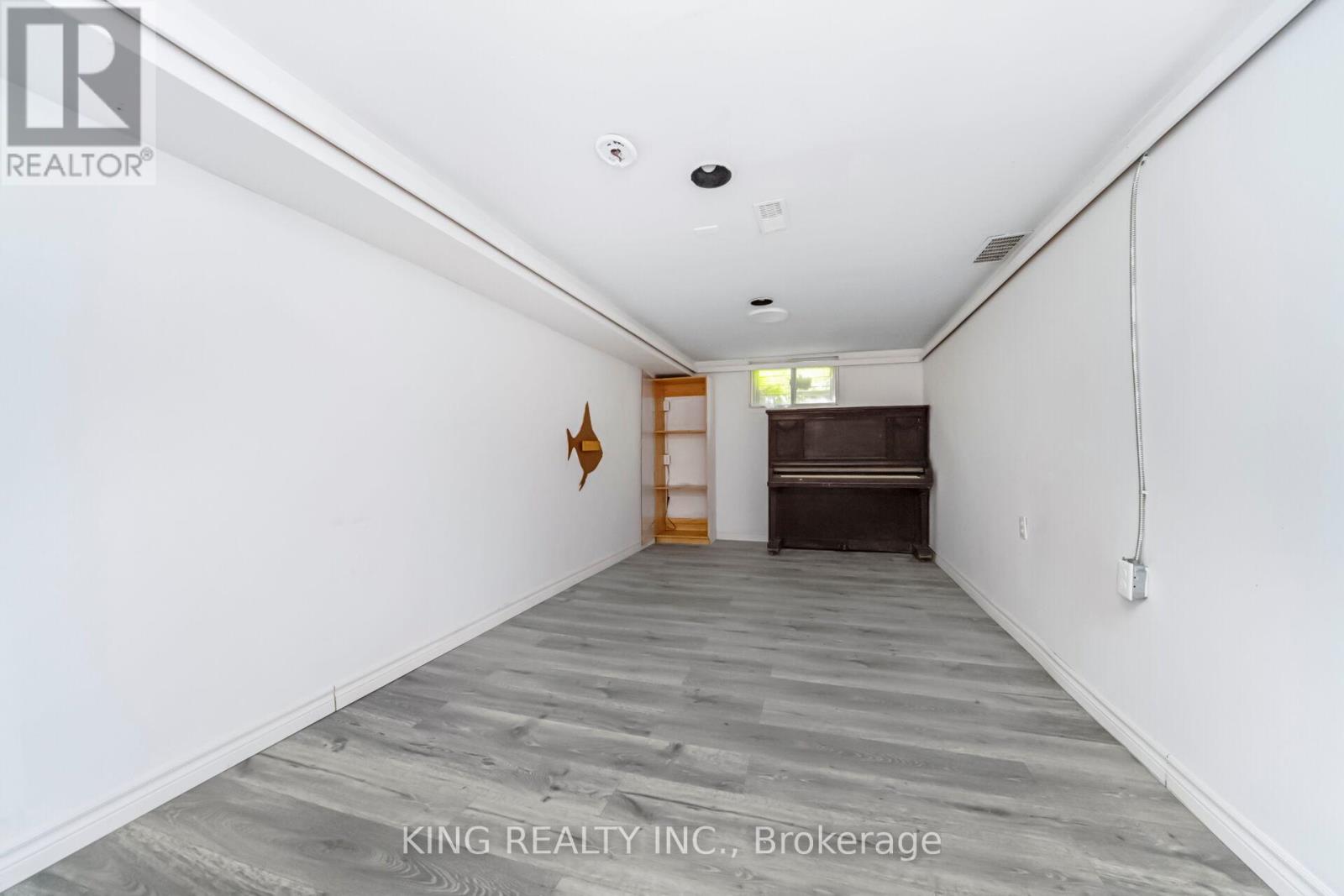 1097 Queens Boulevard, Kitchener, Ontario  N2M 1B9 - Photo 44 - X12405325