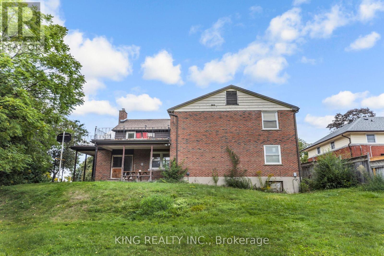 1097 Queens Boulevard, Kitchener, Ontario  N2M 1B9 - Photo 46 - X12405325