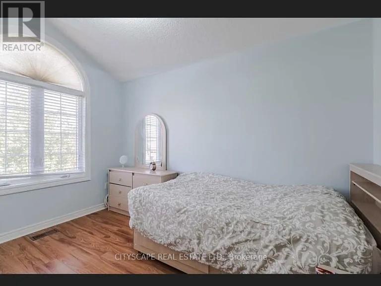 5896 Cozumel Drive, Mississauga, Ontario  L5M 6Y6 - Photo 12 - W12311965