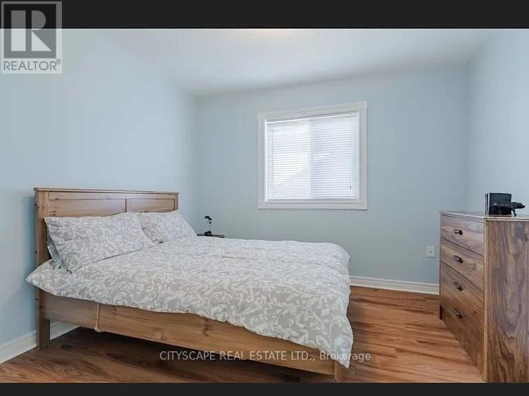 5896 Cozumel Drive, Mississauga, Ontario  L5M 6Y6 - Photo 5 - W12311965