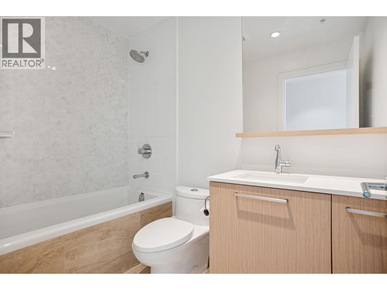 4201 567 Clarke Road, Coquitlam, British Columbia  V3J 0K7 - Photo 18 - R3048109