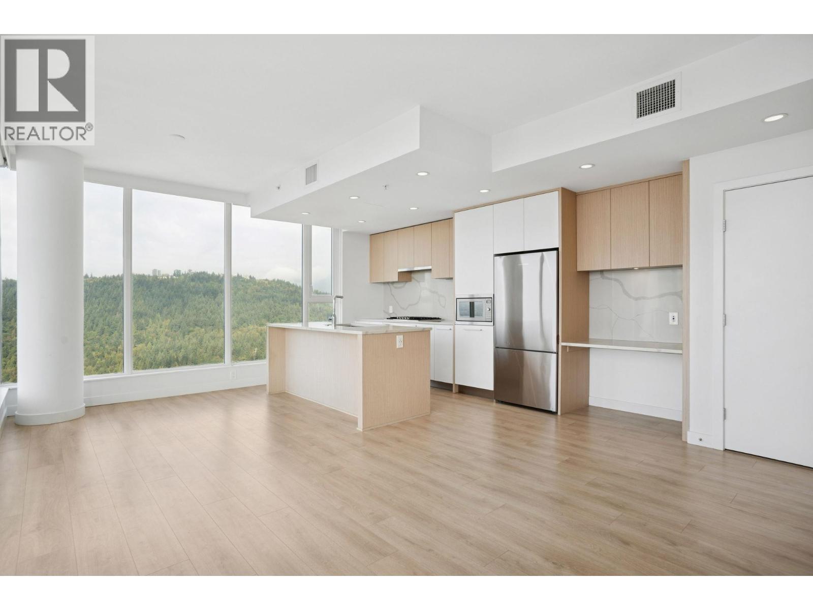 4201 567 Clarke Road, Coquitlam, British Columbia  V3J 0K7 - Photo 5 - R3048109