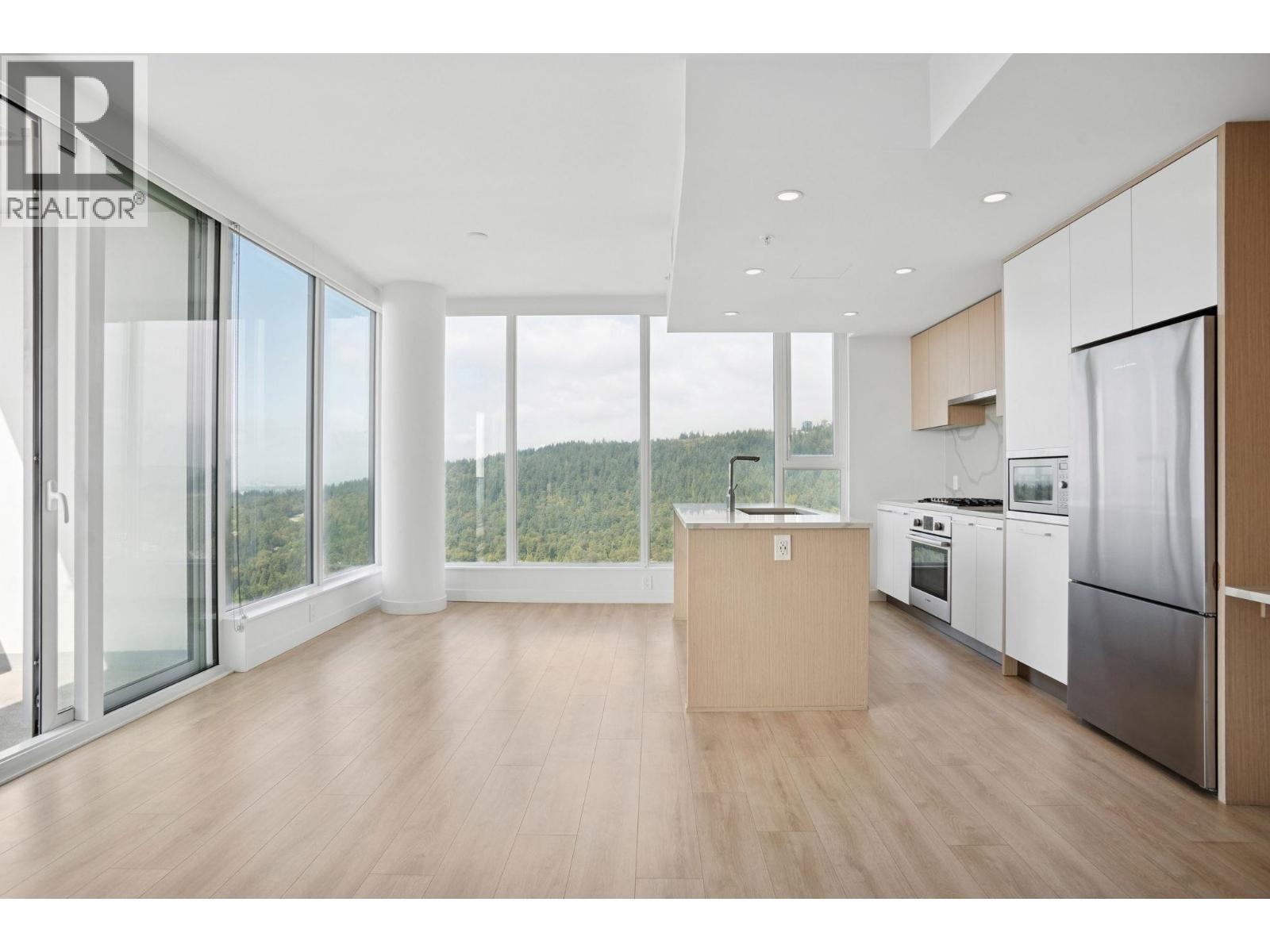 4201 567 Clarke Road, Coquitlam, British Columbia  V3J 0K7 - Photo 6 - R3048109