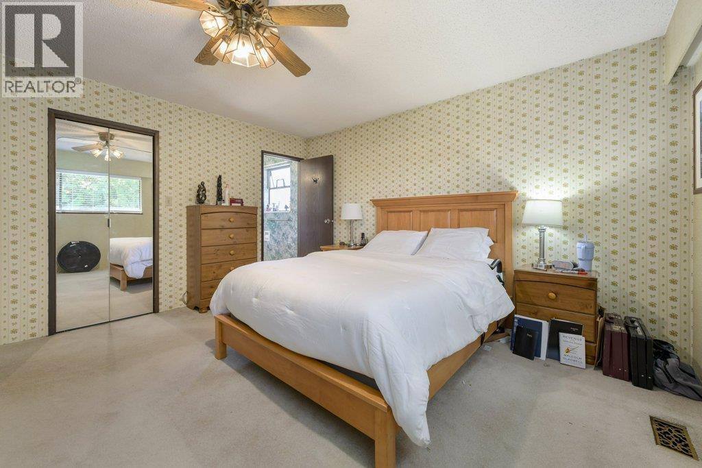 8194 Woodlake Court, Burnaby, British Columbia  V5A 3P4 - Photo 21 - R3048094