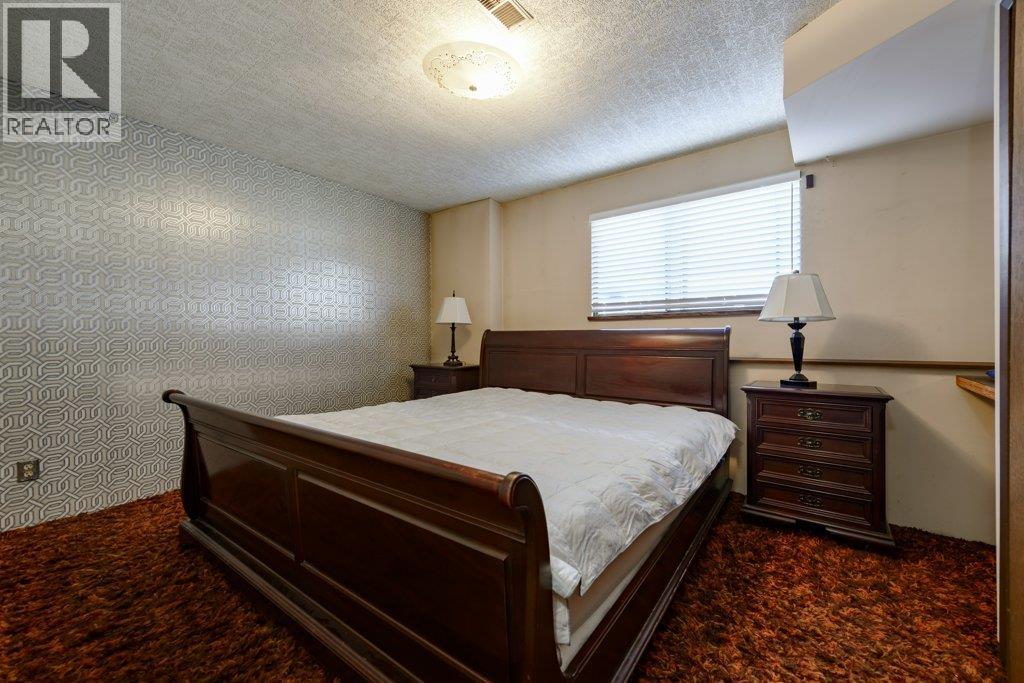 8194 Woodlake Court, Burnaby, British Columbia  V5A 3P4 - Photo 31 - R3048094