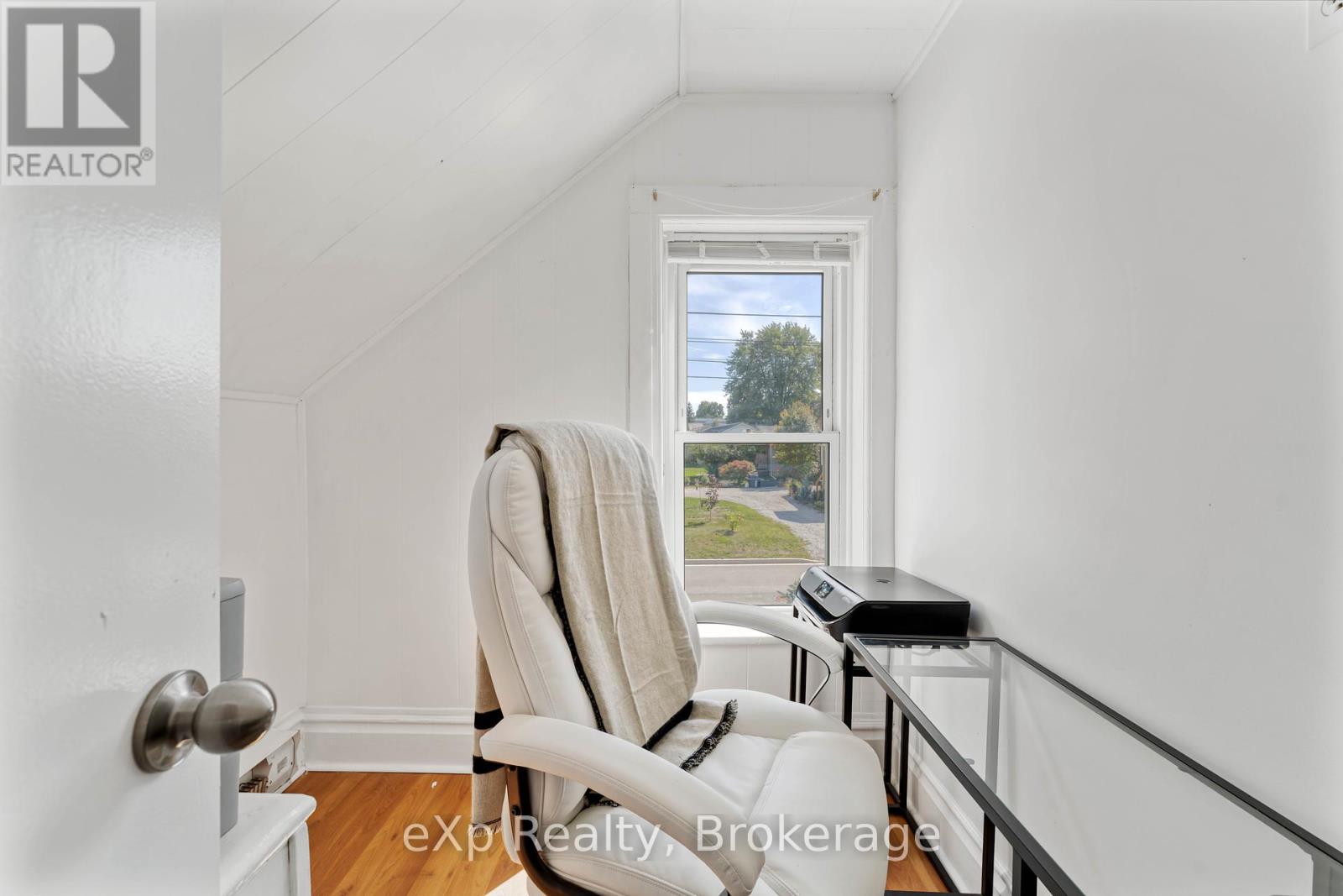 396 Mary Street, South Bruce Peninsula, Ontario  N0H 2T0 - Photo 26 - X12405365