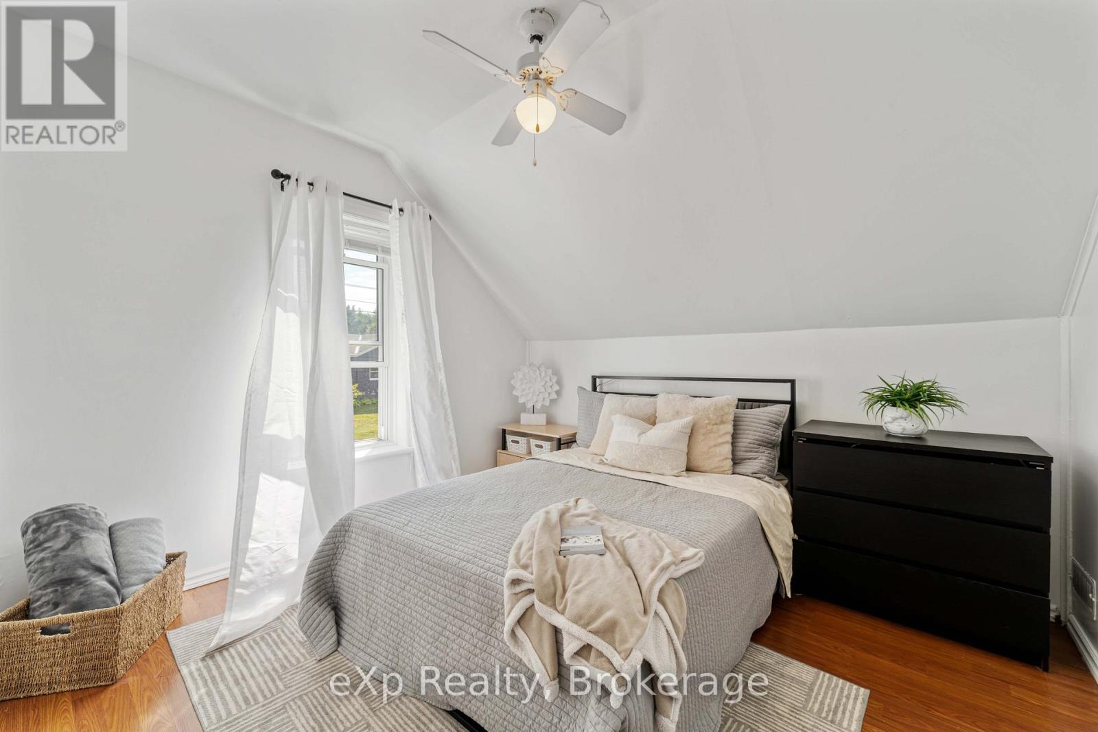 396 Mary Street, South Bruce Peninsula, Ontario  N0H 2T0 - Photo 27 - X12405365