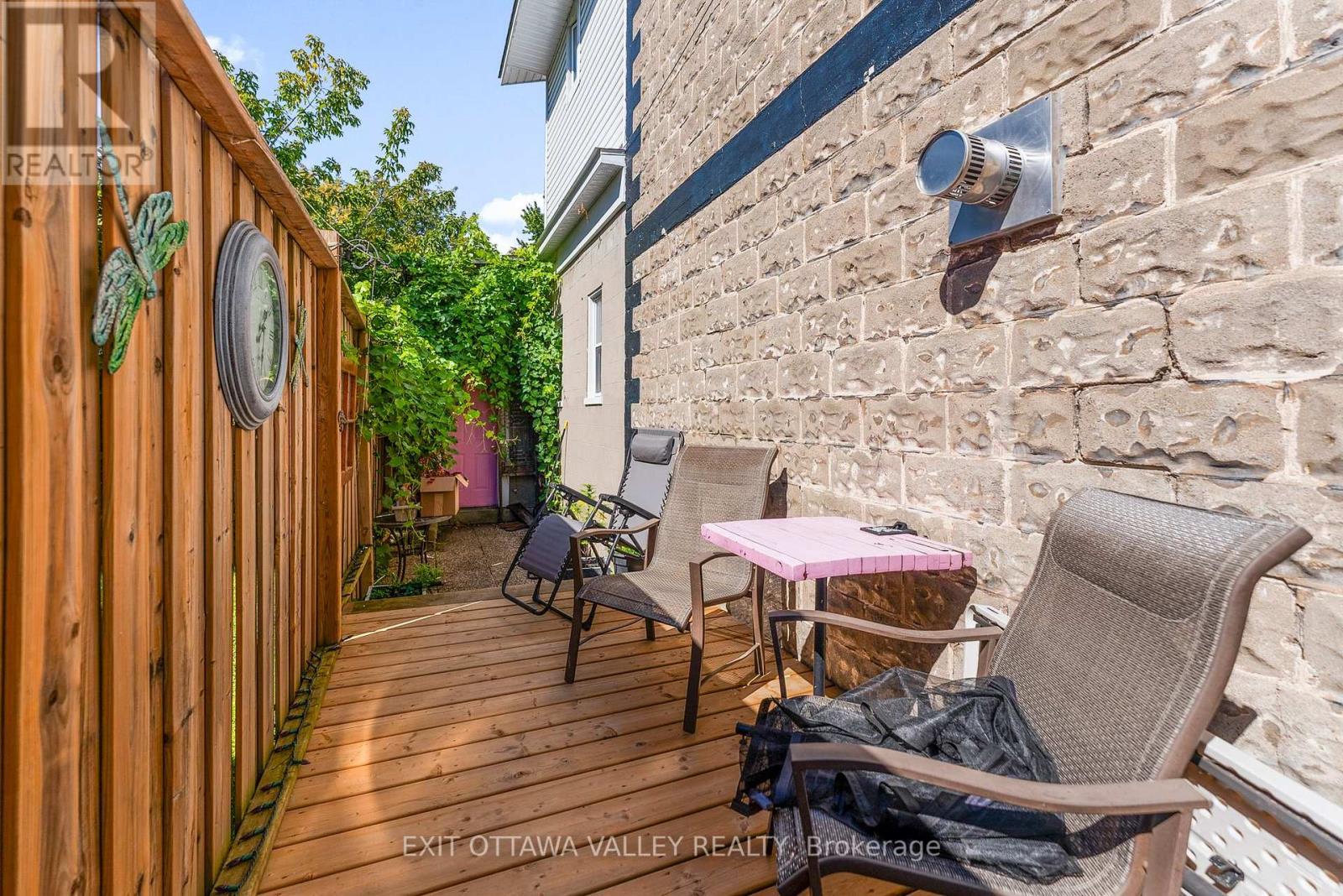 310 Murray Street, Pembroke, Ontario  K8A 4N9 - Photo 19 - X12405355