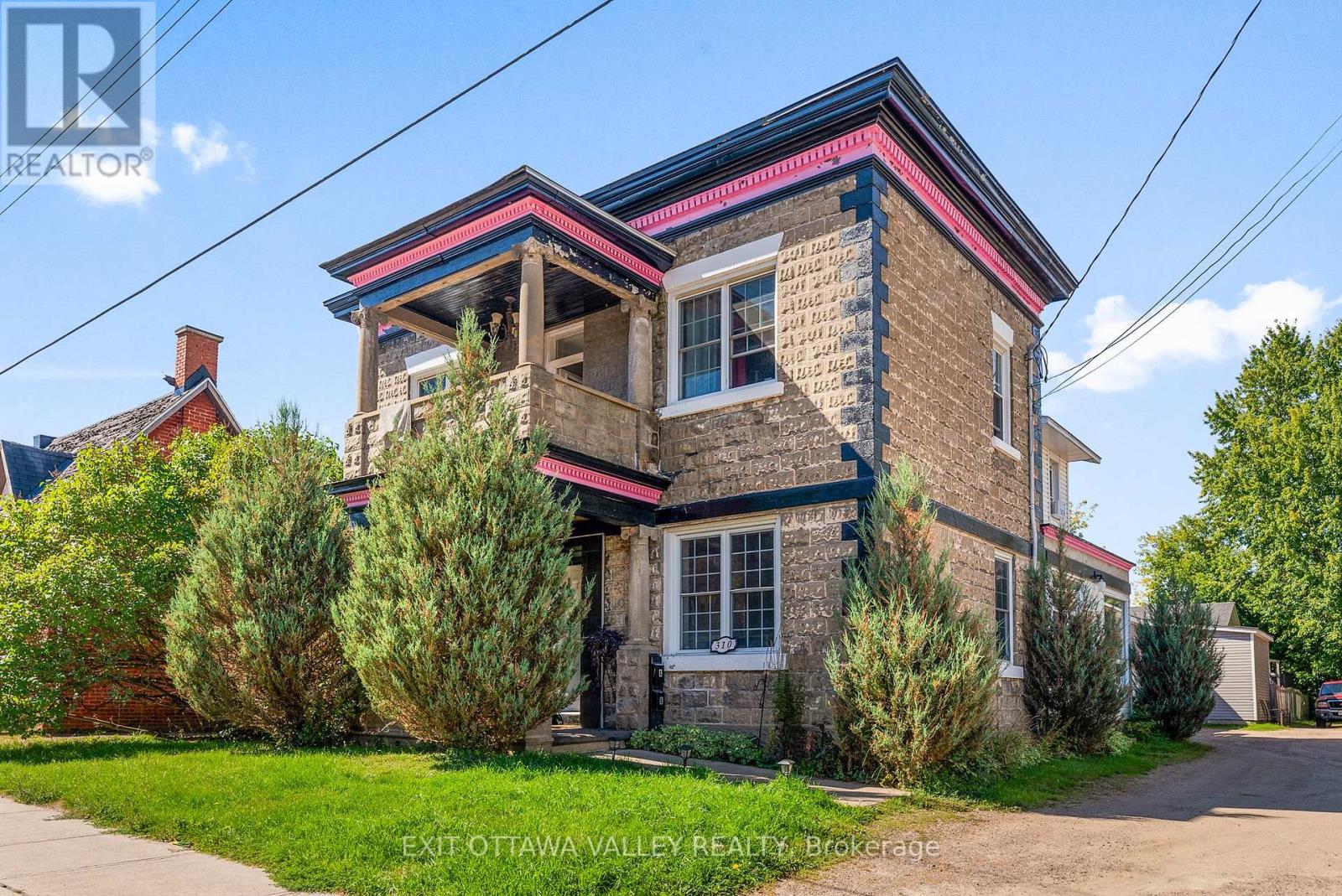 310 Murray Street, Pembroke, Ontario  K8A 4N9 - Photo 2 - X12405355