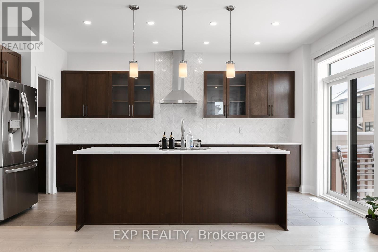314 Cranesbill Road, Ottawa, Ontario  K2V 0L7 - Photo 11 - X12405383