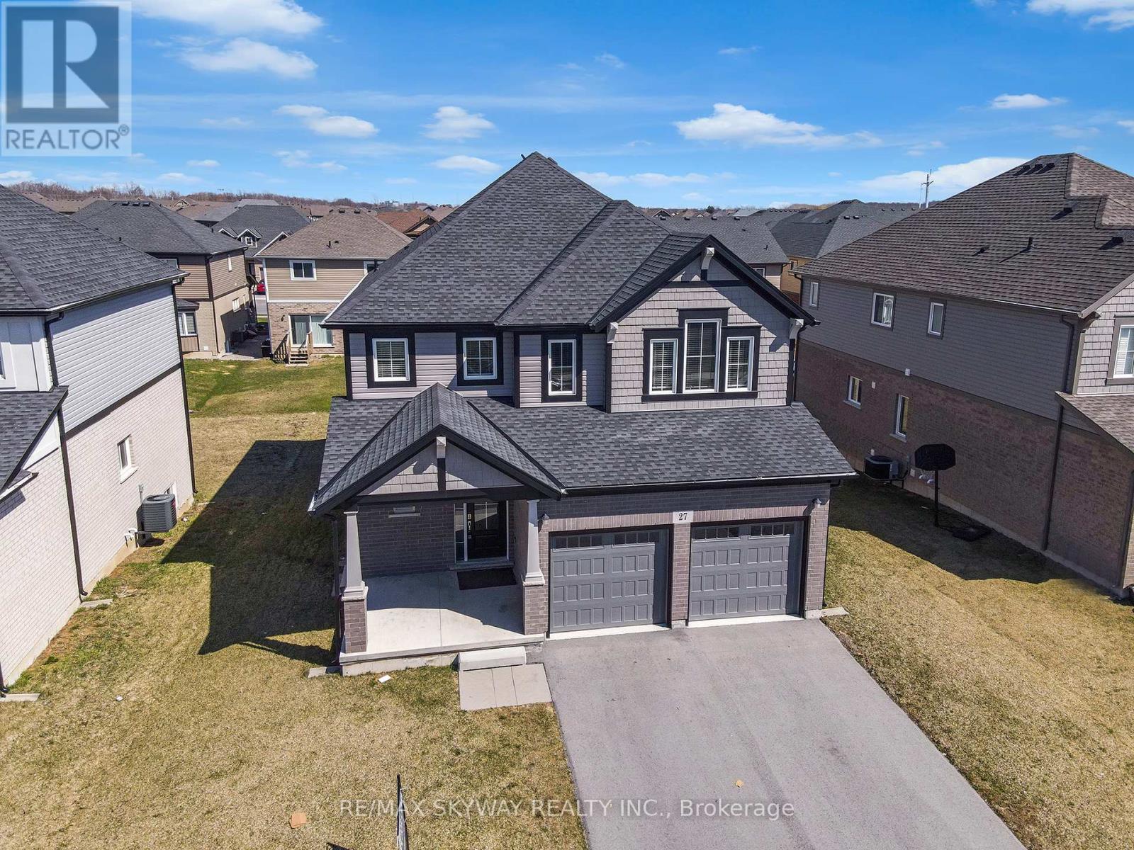 27 MONARCH STREET, Welland, Ontario