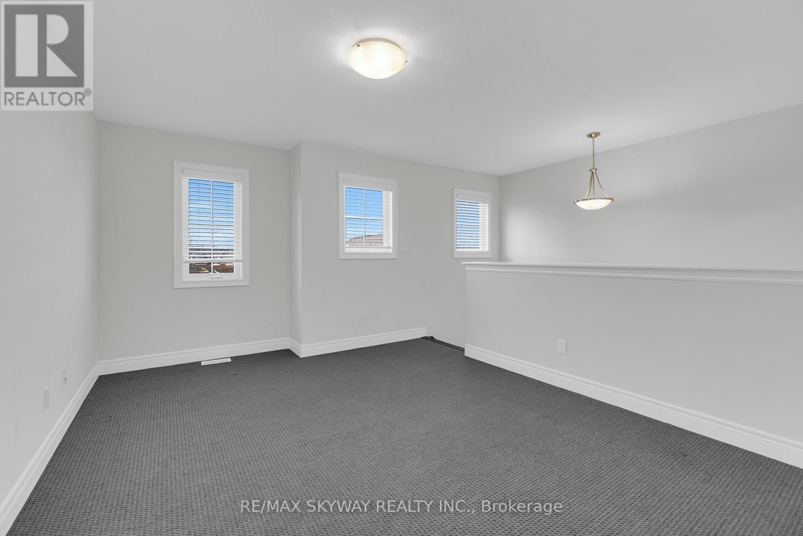 27 Monarch Street, Welland, Ontario  L3C 0E6 - Photo 28 - X12405331