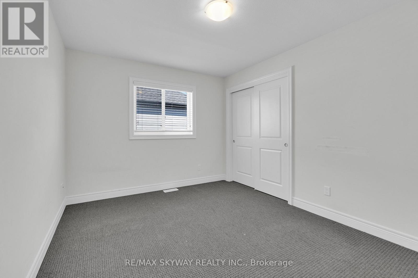 27 Monarch Street, Welland, Ontario  L3C 0E6 - Photo 32 - X12405331