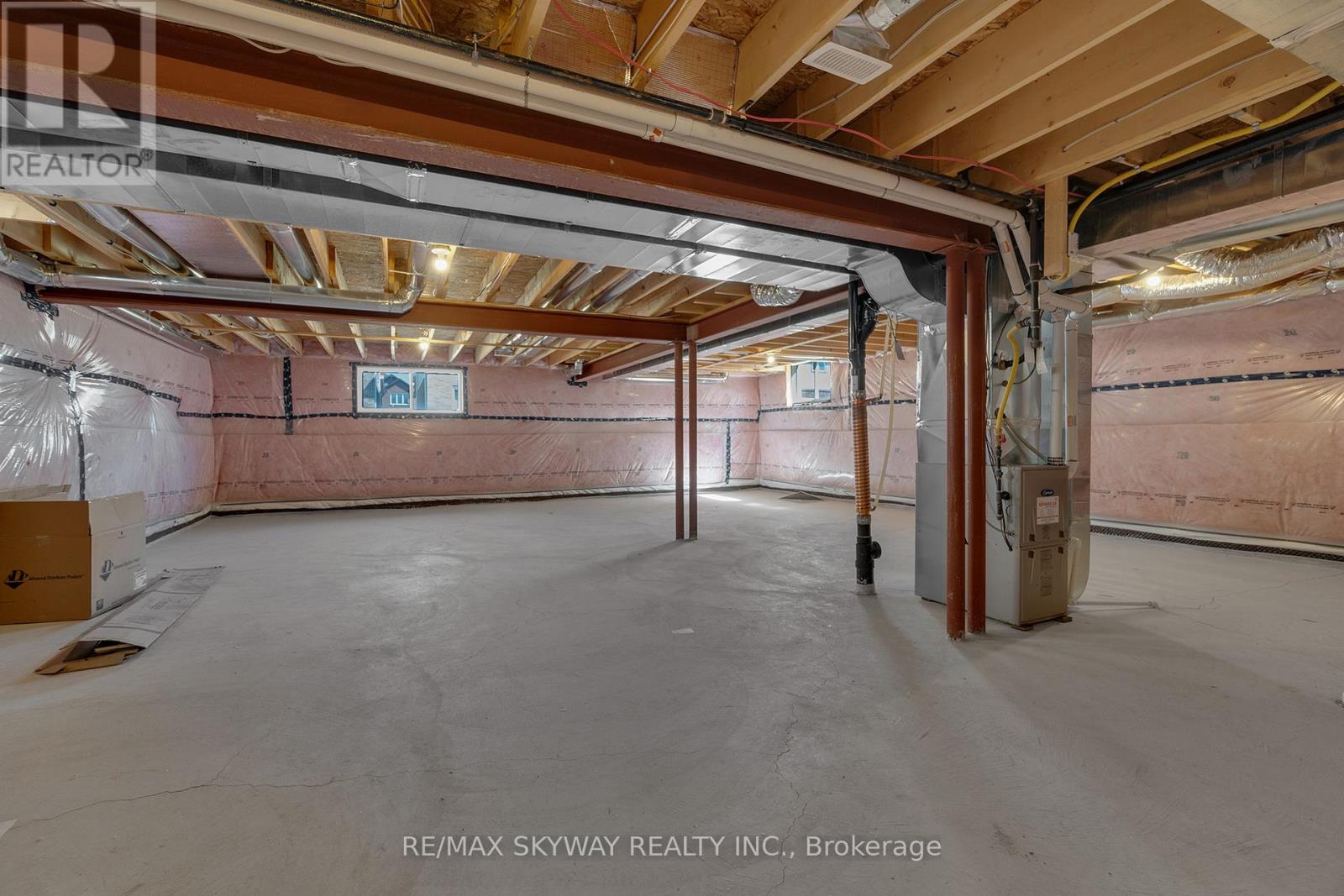 27 Monarch Street, Welland, Ontario  L3C 0E6 - Photo 43 - X12405331