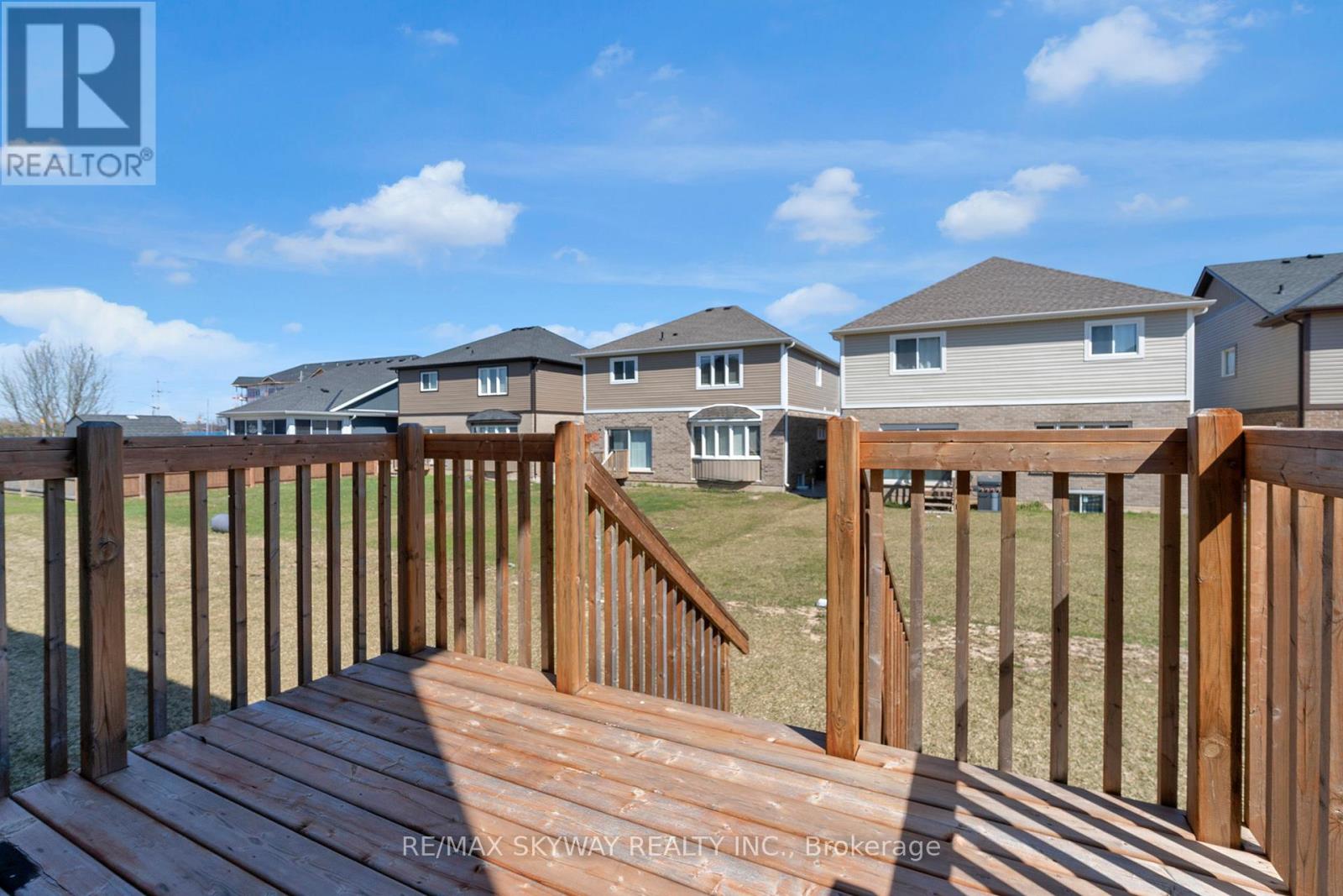 27 Monarch Street, Welland, Ontario  L3C 0E6 - Photo 44 - X12405331