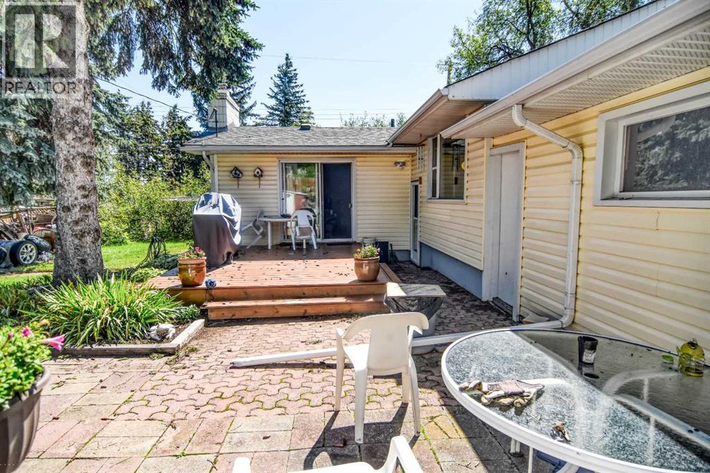 1140 Trafford Drive Nw, Calgary, Alberta  T2K 2T8 - Photo 5 - A2244240