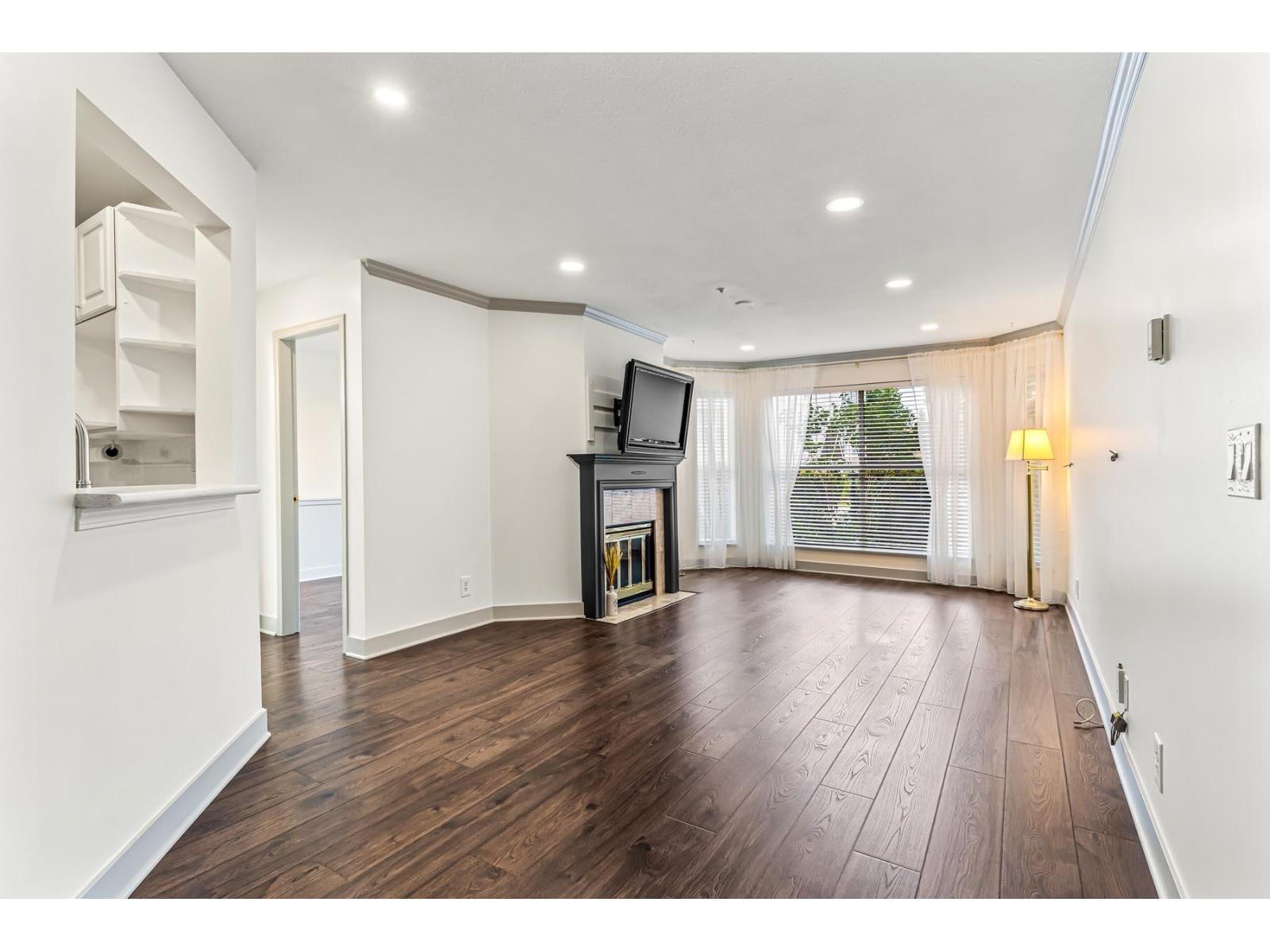 120 7171 121 Street, Surrey, British Columbia  V3W 1G9 - Photo 3 - R3048010