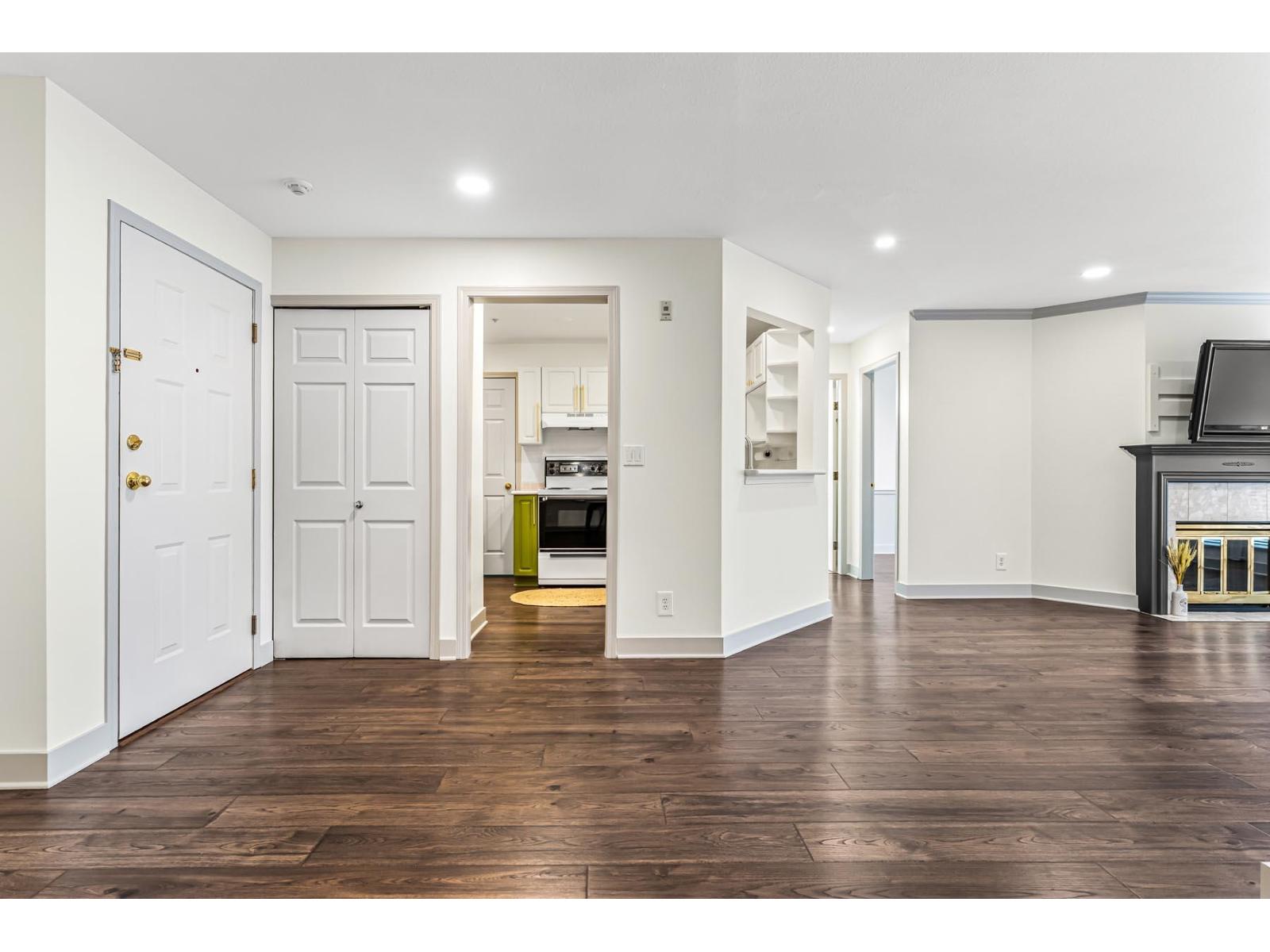 120 7171 121 Street, Surrey, British Columbia  V3W 1G9 - Photo 6 - R3048010