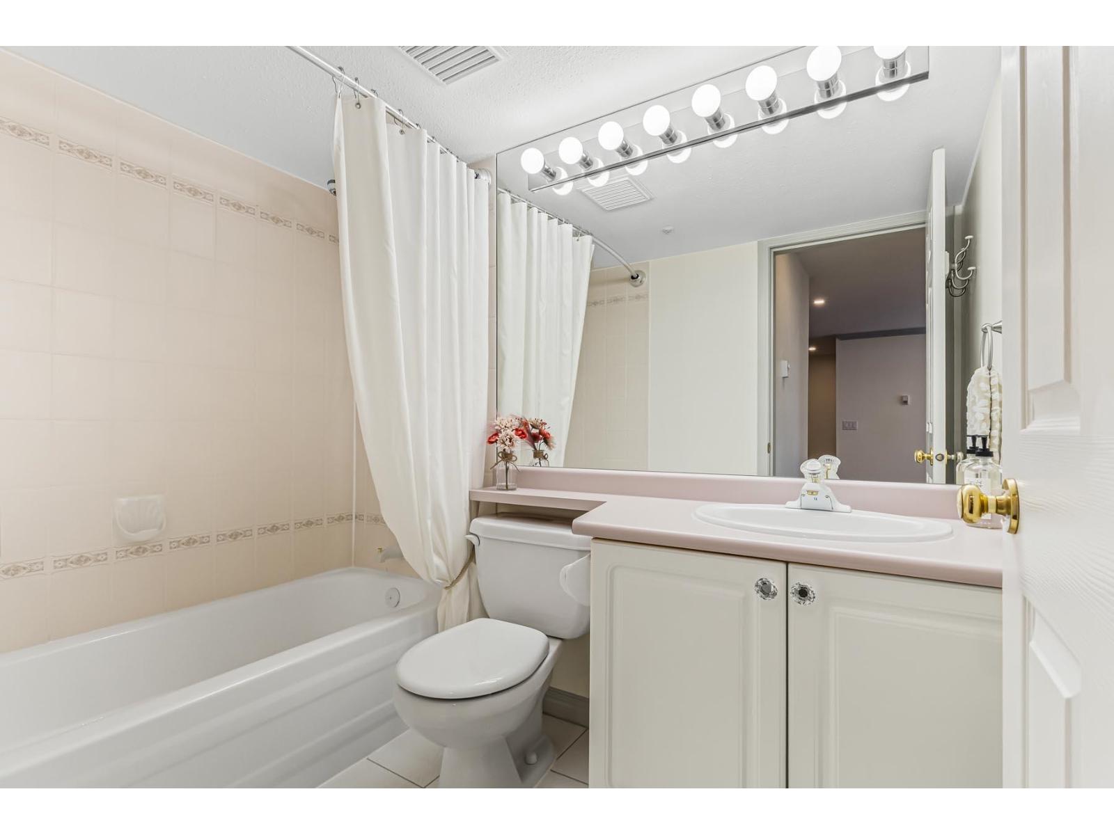 120 7171 121 Street, Surrey, British Columbia  V3W 1G9 - Photo 19 - R3048010