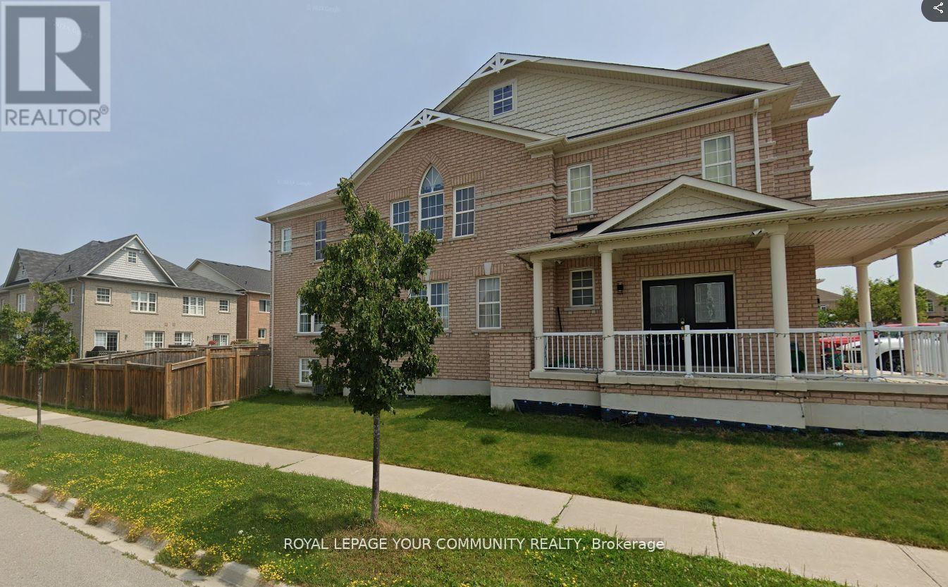 2 HEREFORDSHIRE CRESCENT, Newmarket, Ontario