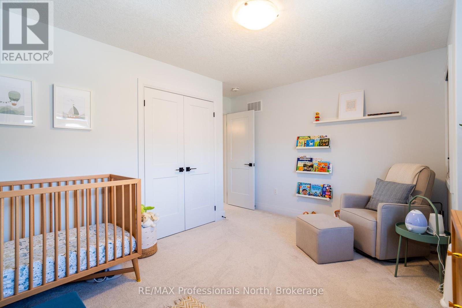35 Woodstream Drive, Huntsville, Ontario  P0A 1B7 - Photo 18 - X12405400